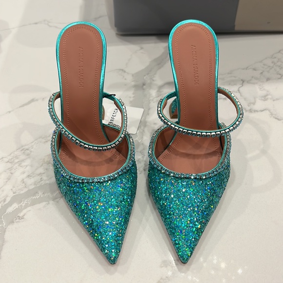 Amina Muaddi Gilda Mule - Picture 2 of 10